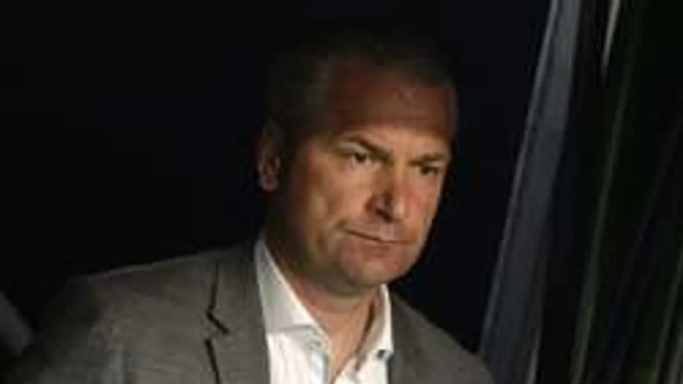 Storcknak haza kell menekülnie? Reagált a klubtulajdonos