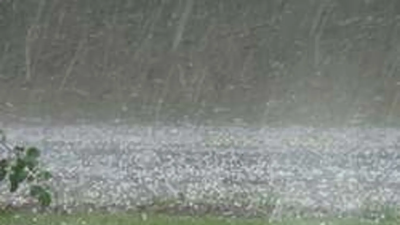 Jégesővel kísért szélvihar tart Magyarország felé!