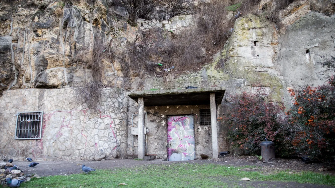 Kipucolták, lelakatolták a gellérthegyi kuplerájt