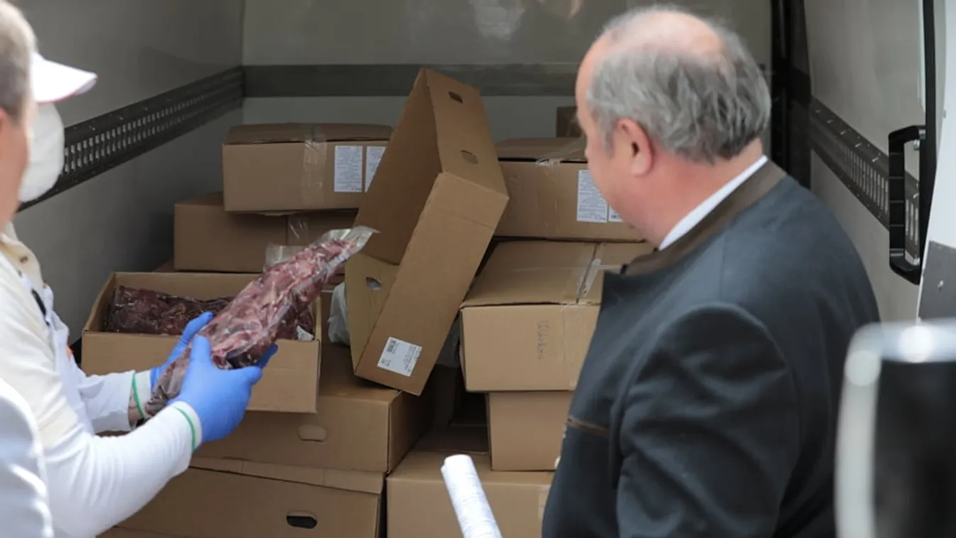 Önzetlen adomány: ezzel lepték meg a Szent László kórház dolgozóit -fotók