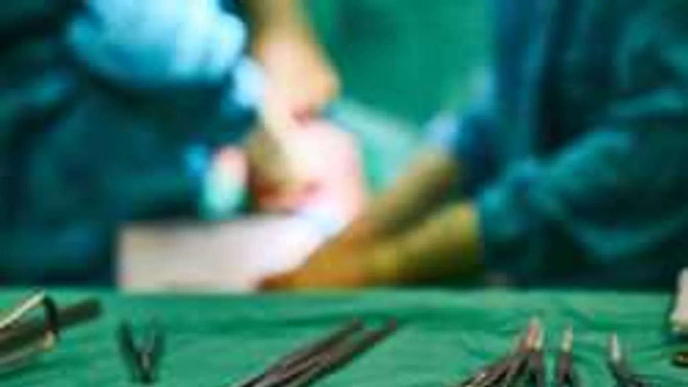 Átesett a császármetszésen az anyuka, de a legdurvább csak ezután jött