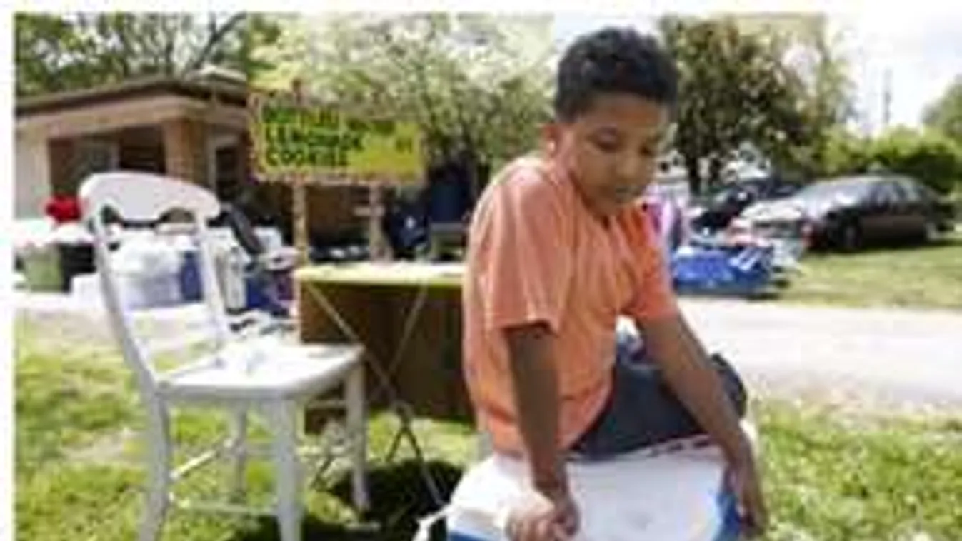 Saját örökbefogadására gyűjtött pénzt a 9 éves kisfiú!