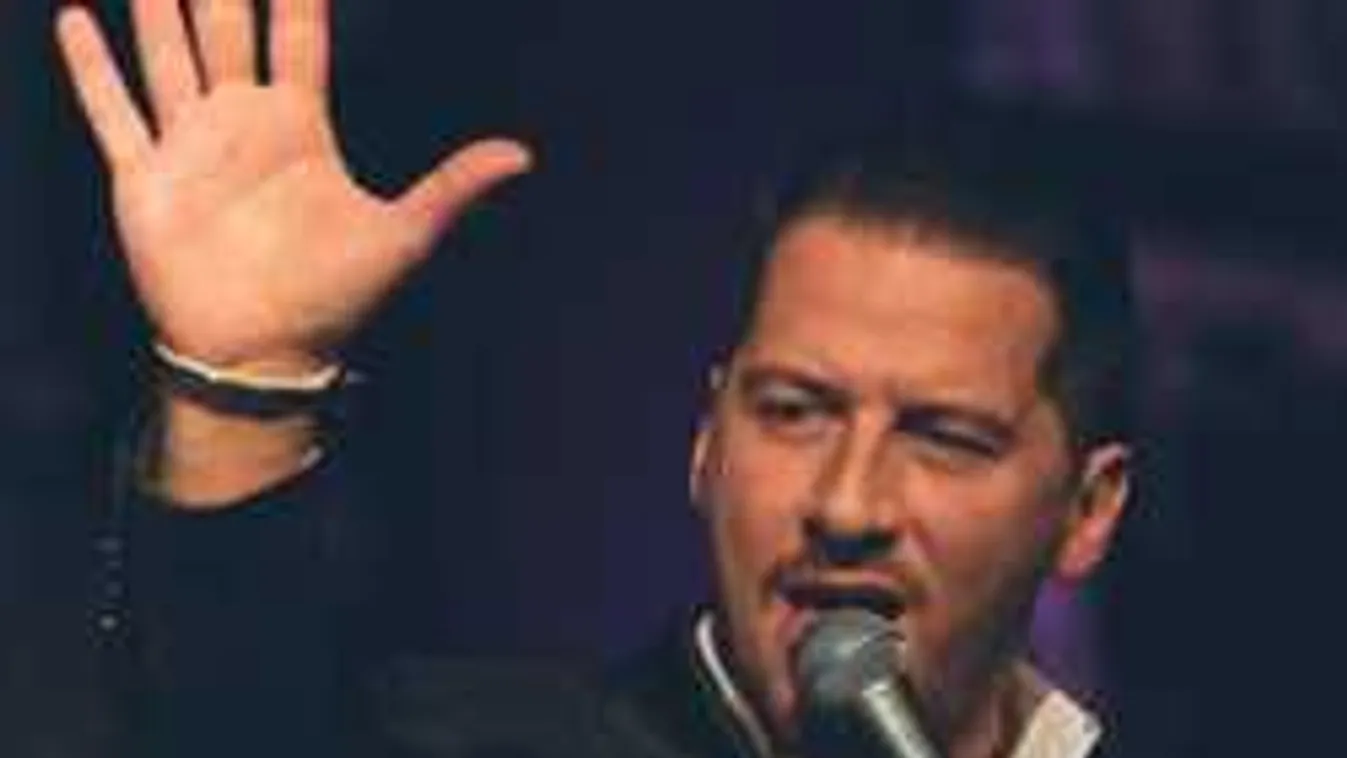 Lebuktak az éjszakában: Nem hiszed el, kivel jár Vastag Csaba