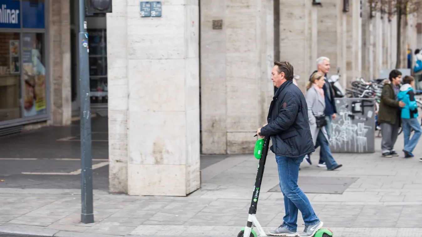 Fontos szempont az eleketromos rollerek hatótávja is