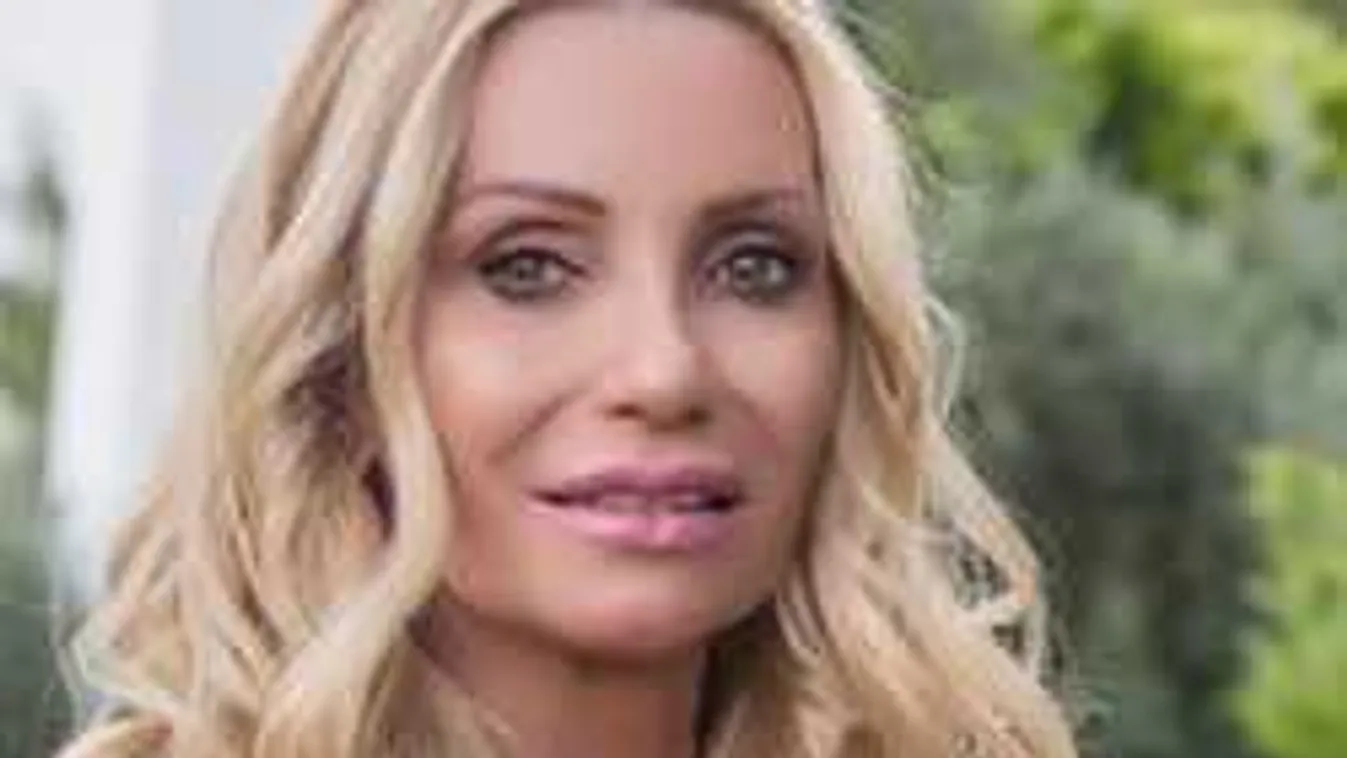 Egészen elképesztő, ami a luxusfeleséggel történt és még ő köszönte meg