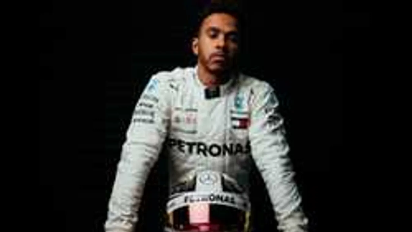 Elárulta a titkát Lewis Hamilton, erre használja az internetet