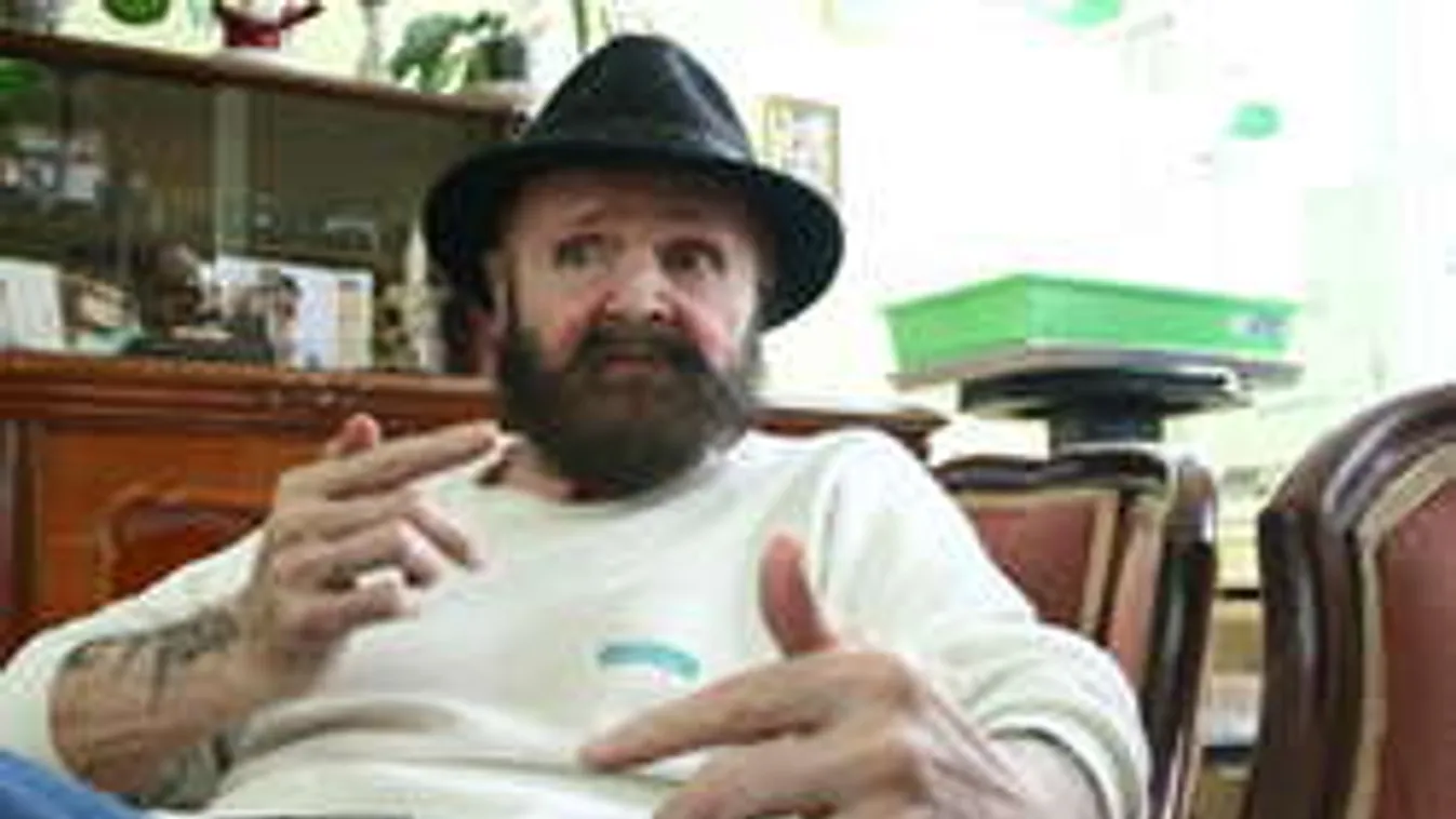 Som Lajos döbbenetes titkot kotyogott ki Karda Beáról