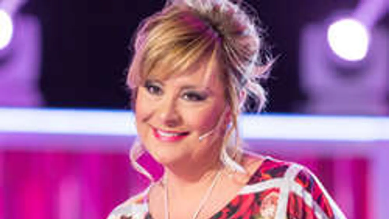 Mi ez a változás? Hatalmas dekoltázzsal hódít Szulák Andrea!