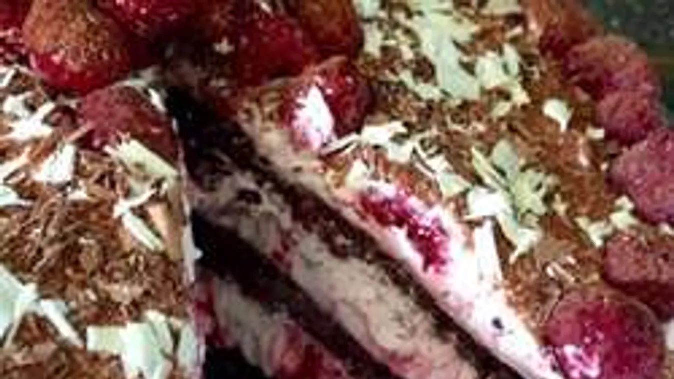 A diétázók álma ez a mascarponés málnás csodatorta