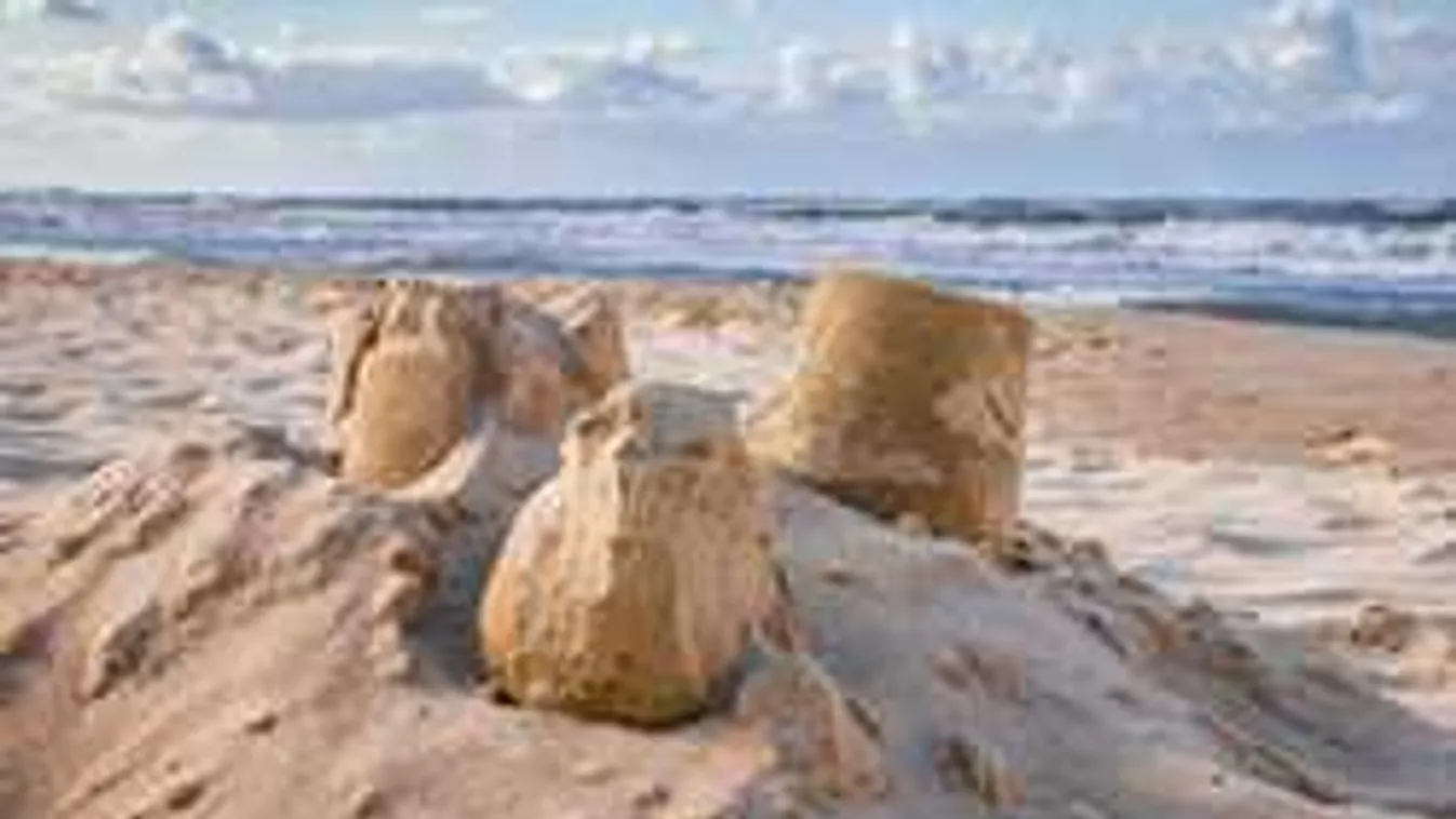 Horrorsérülést szenvedett egy másfél éves kisfiú a strandon