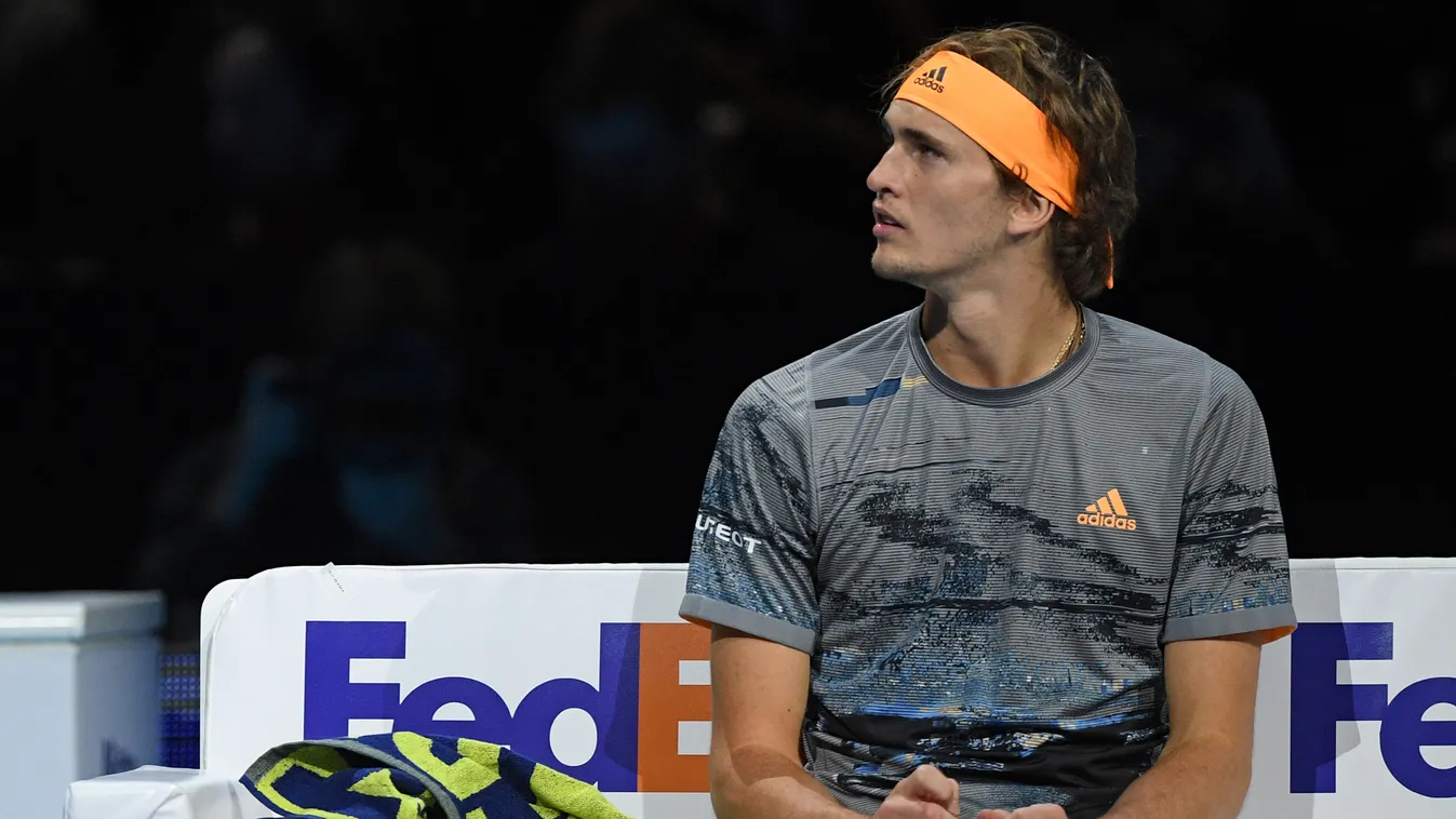 Nem csak a szeme igéző: ez a bombázó csavarta el a teniszsztár fejét