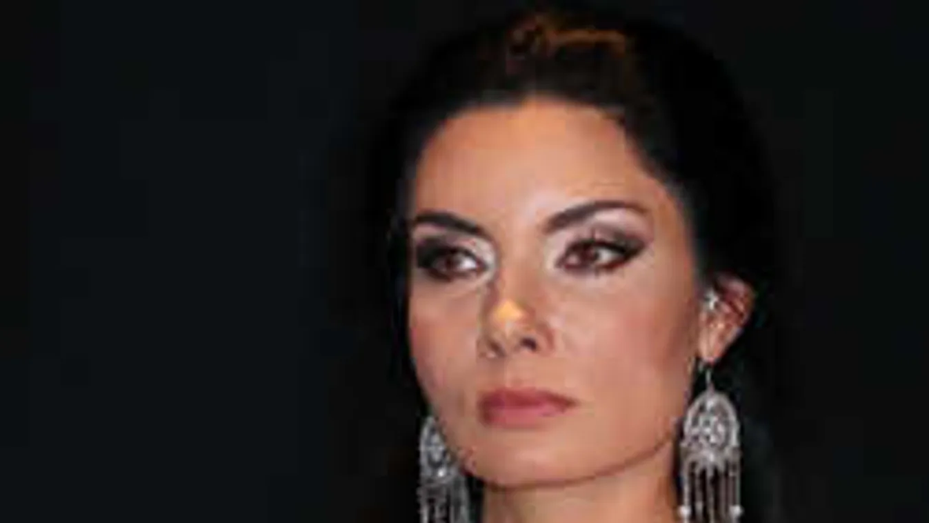 Botrány a templomban: Durva, mit tett a pap Gregor Bernadettel