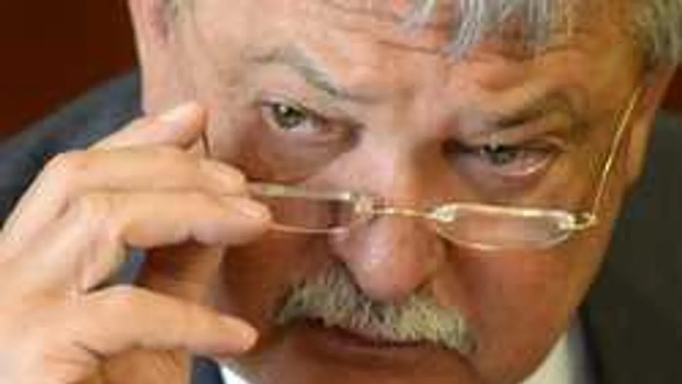 Csányi Sándor keményen beszólt Dollnak és a Fradi vezetőinek