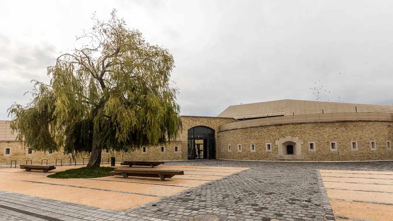 Monumentális gyűjtemény: megnyílt a felújított, kibővített komáromi Csillagerőd