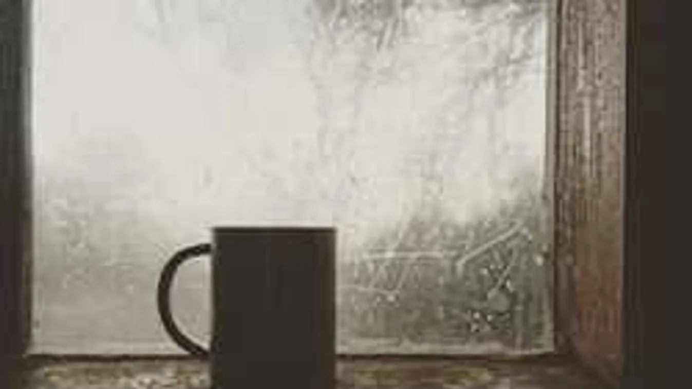 Kiadták a riasztást, durva köddel folytatódik az ünnep