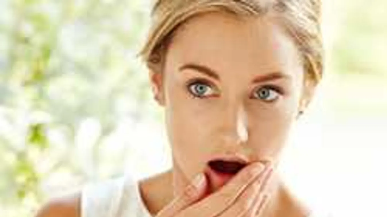 Sikítva dobta el a nő a púderes dobozt, borzasztó mi lapult benne