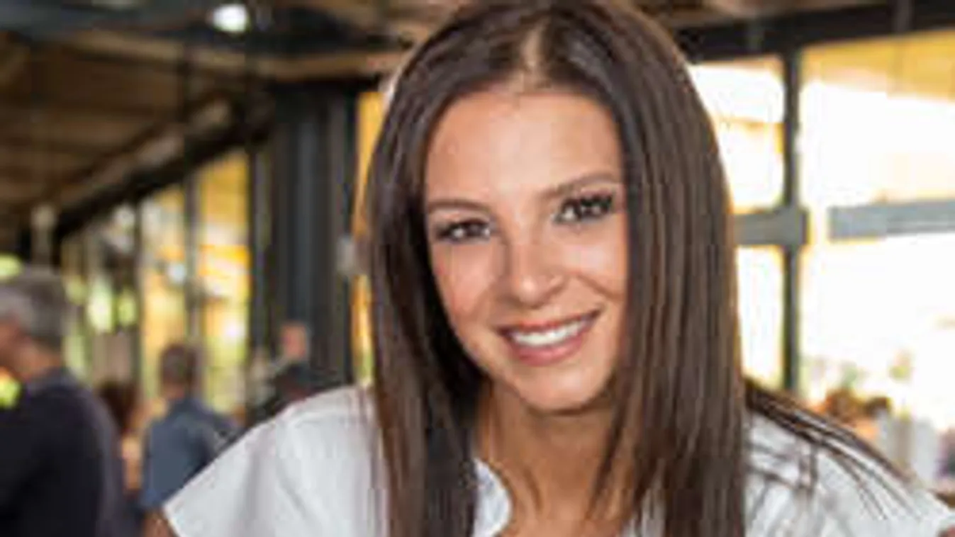 Bűnügy bontakozik ki Sarka Kata oldalán!