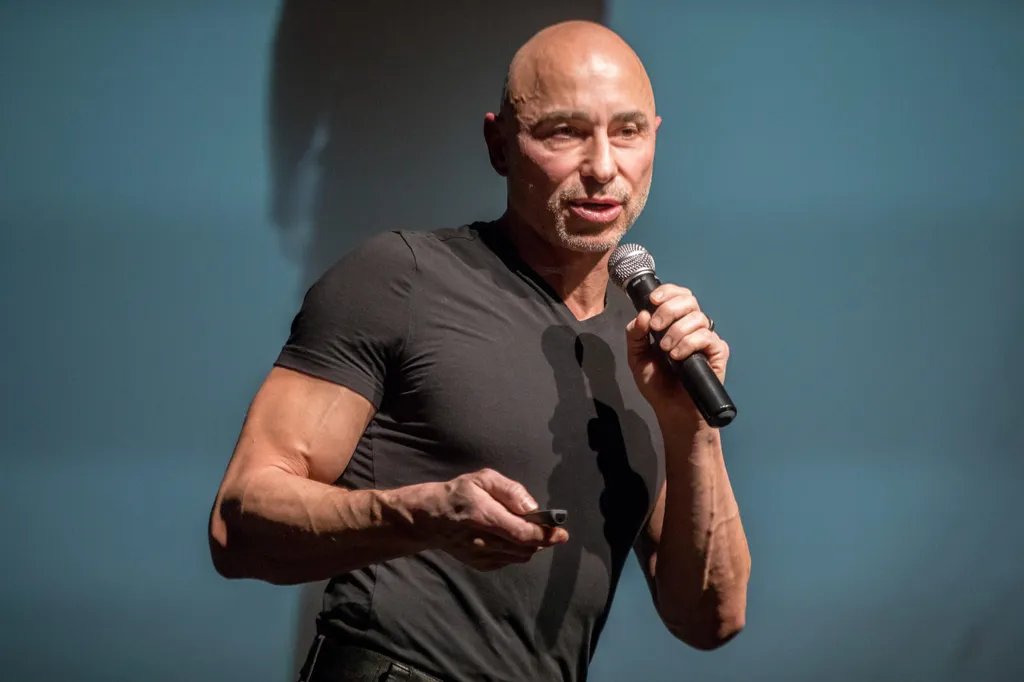 a20200303_Rillel_Feri_Előadása_Ripost_MG_008