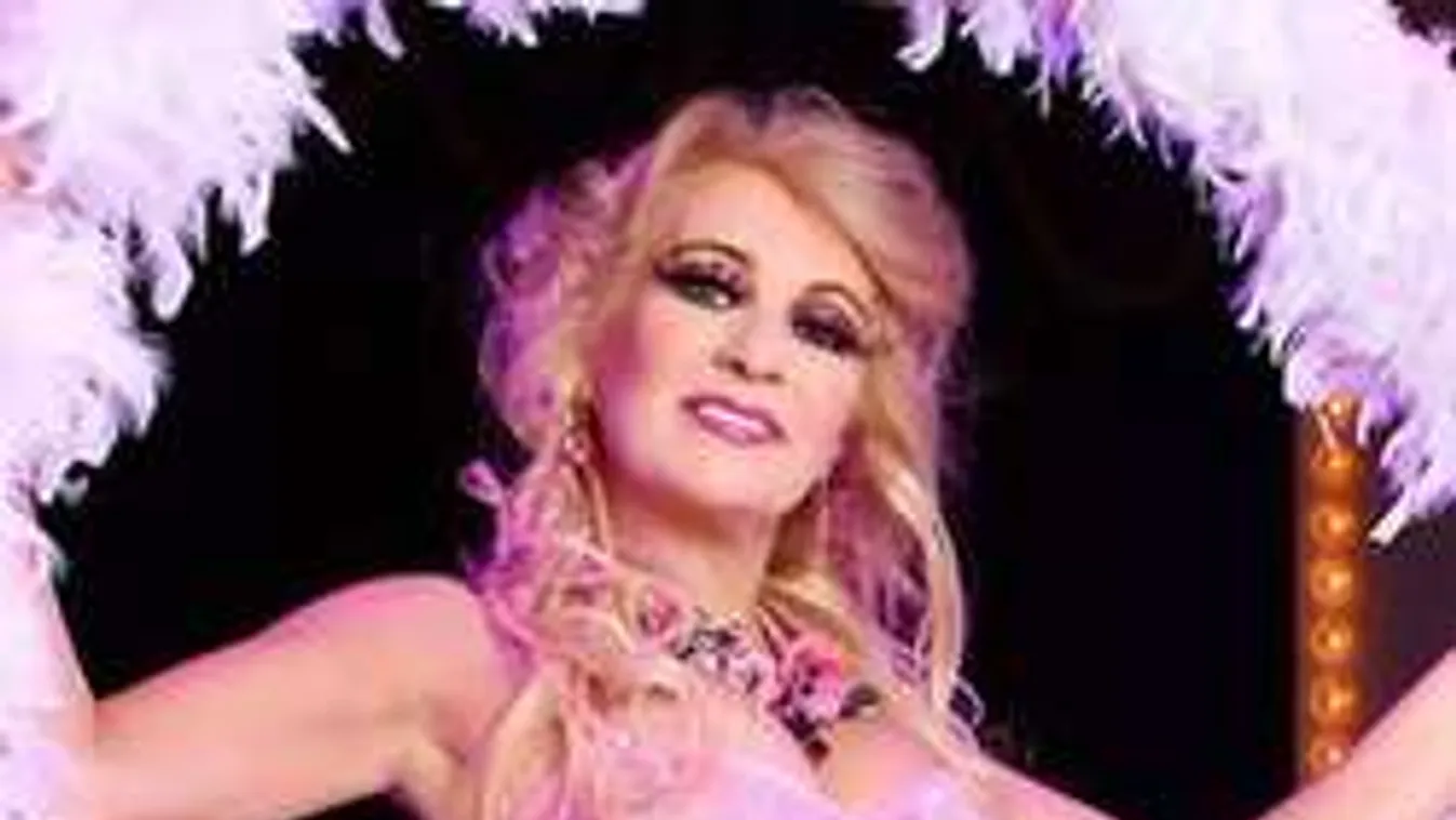 Online szatírok akarják elcsábítani Kiszel Tündét