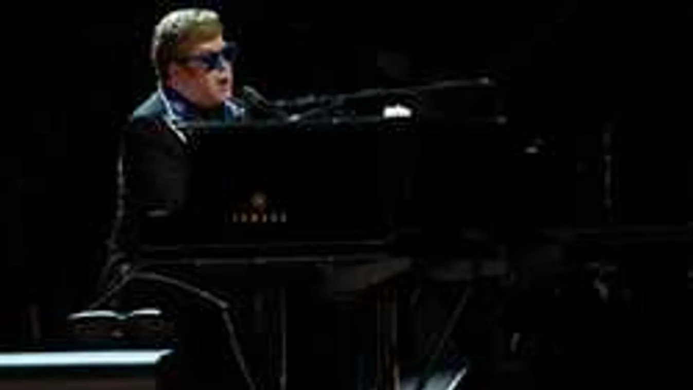 Nem kér bocsánatot Elton John, pedig otthonában sérült meg egy kislány