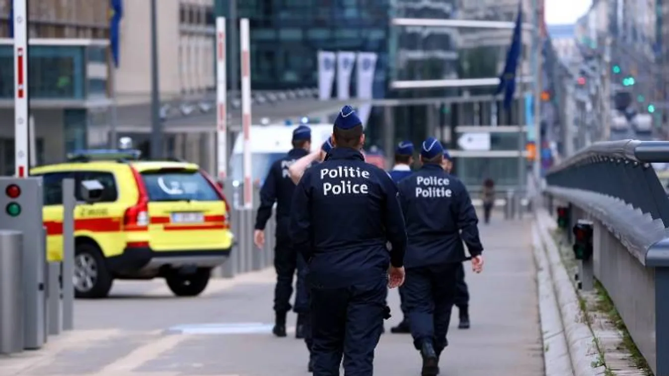 V4NA: Szipuzó migránsgyerekek háborgatják Brüsszelt