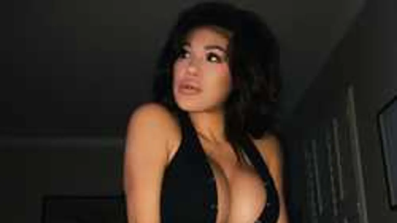 Õrület, lerobban a melltartó a gigamellű álomcsaj cicijéről