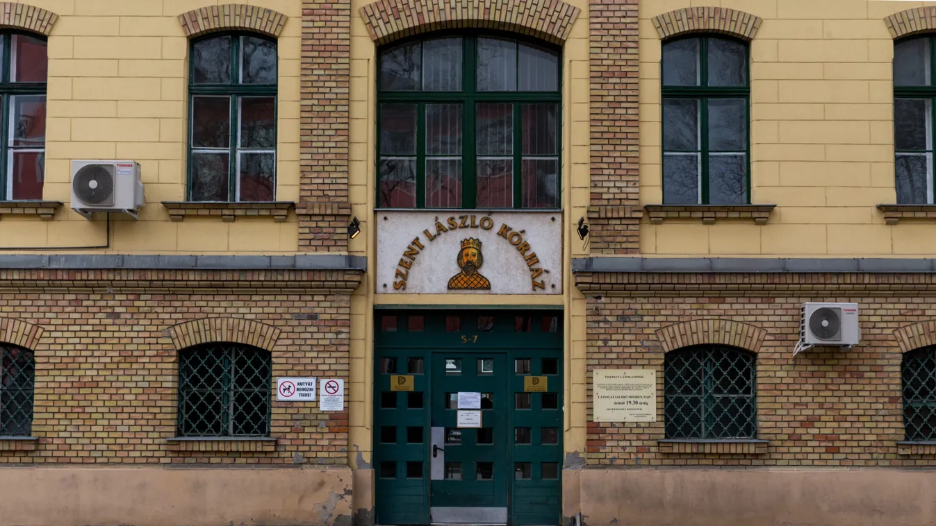 Így vittek be a karanténba több embert Budapesten – fotók