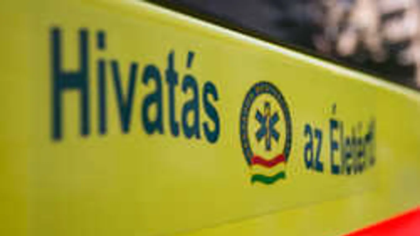 Mentőcsapat segítette világra a kis Szonját