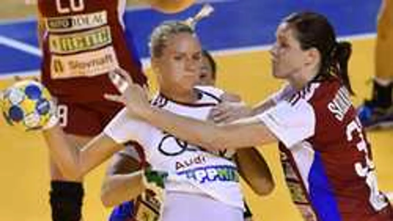 Elsírta magát lánykérés közben a válogatott játékosa