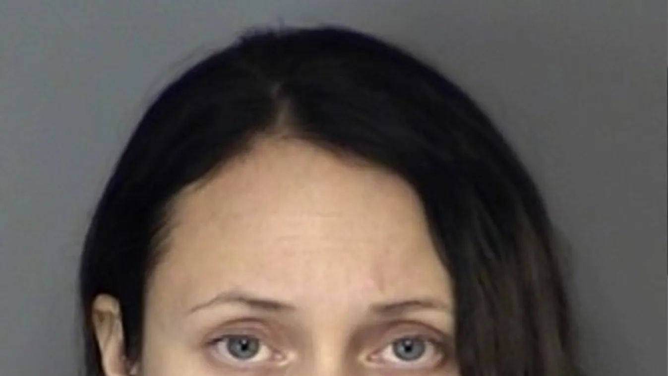 15 éves diákjával szexelt a tanárnő