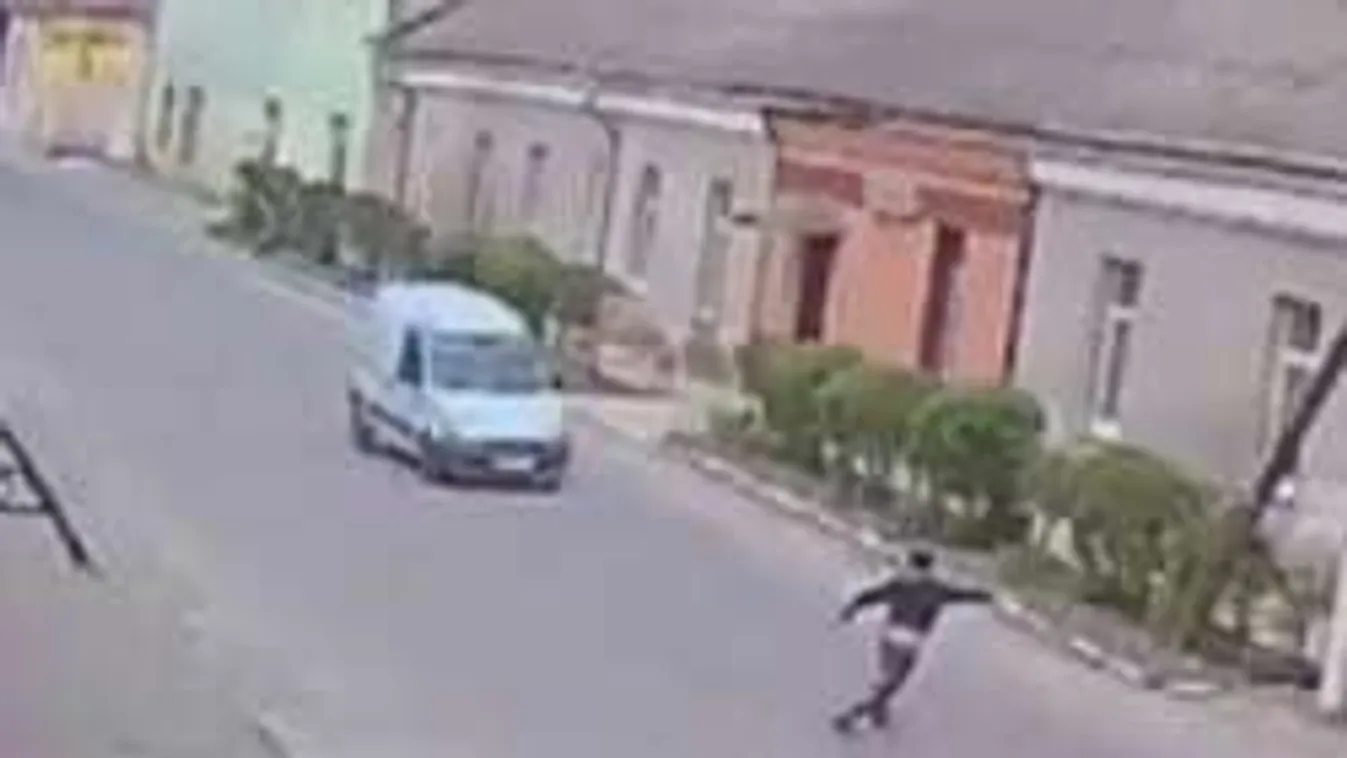 Sokkoló videó: Métereket repült a levegőben az elgázolt férfi!