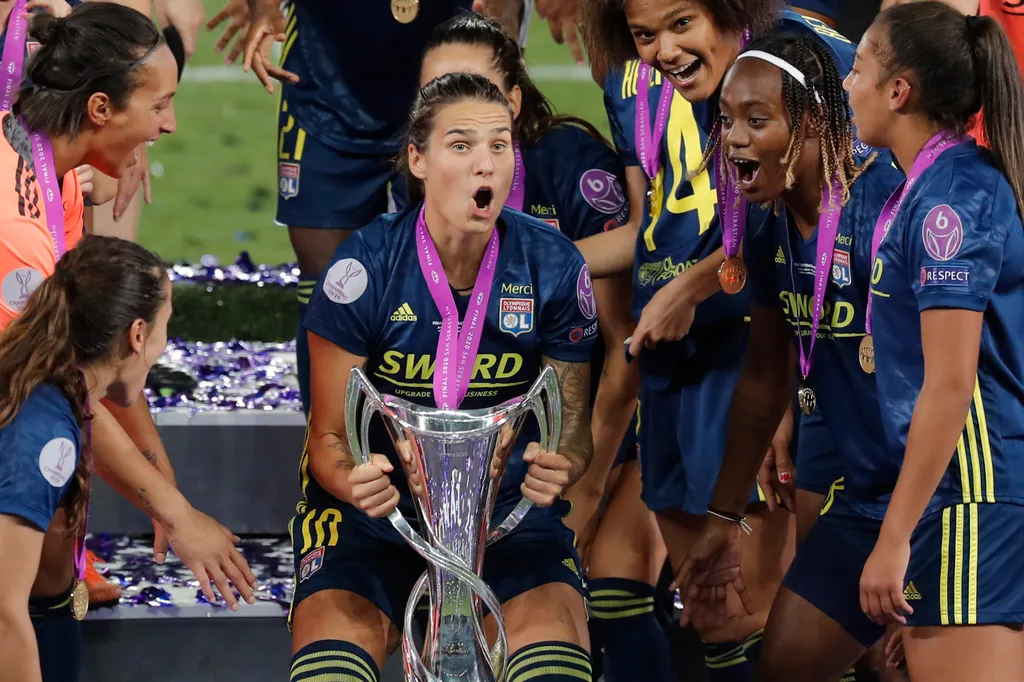 FBL-EUR-C1-WOMEN-WOLFSBURG-LYON