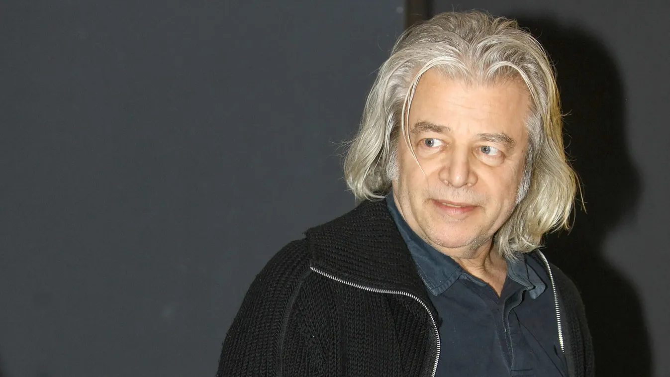 Négy éve hunyt el Somló Tamás, így néz ki most a sírja – Videó!