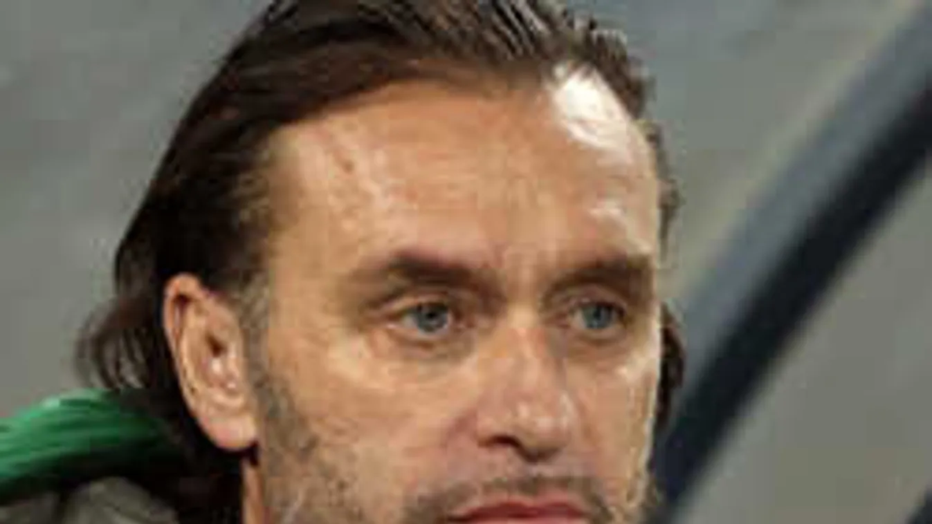 Döntöttek Doll sorsáról, ez vár a Fradi edzőjére