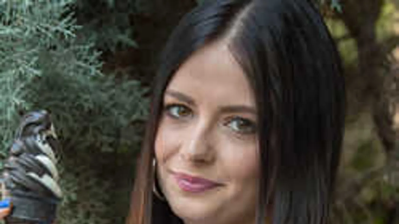 Fekete fagyival hűtik magukat a hőségben a sztárok!