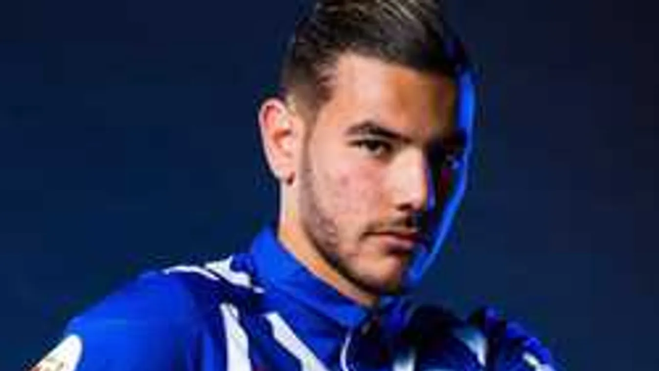 Szexbotrány: nagy bajba kerülhet az új focicsillag