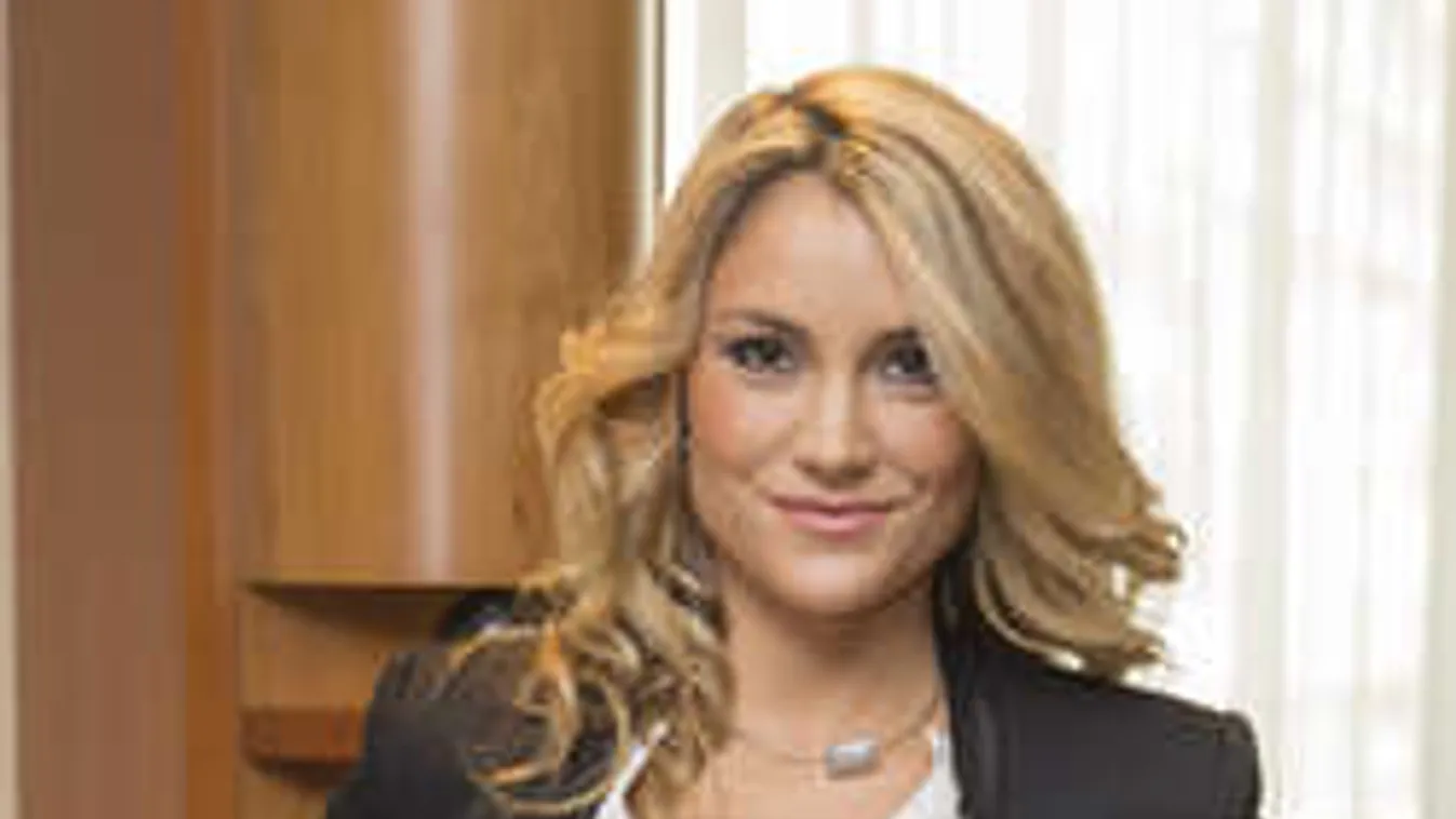 Visszatér a sorozatba a Barátok közt szexi sztárja