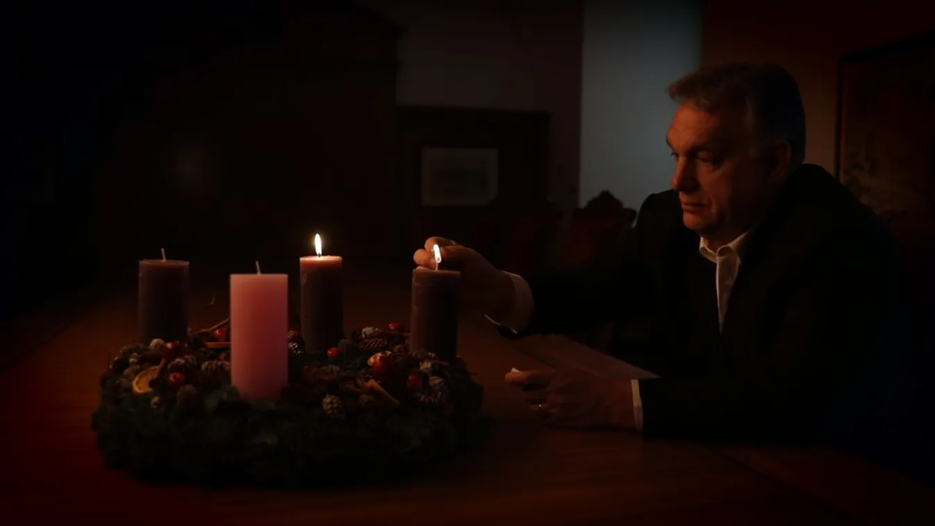 Orbán Viktor újabb gyertyát gyújtott meg az adventi koszorúján – videó