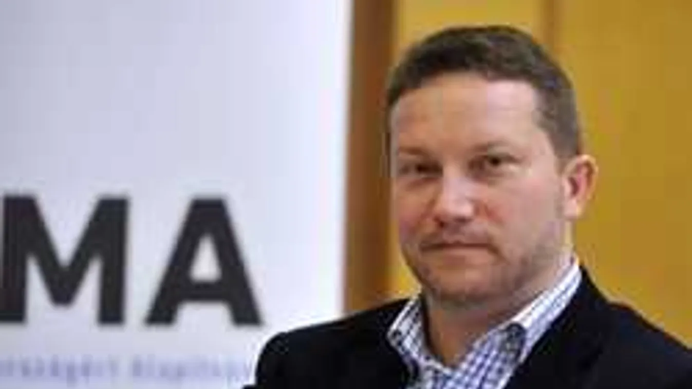 A szocialisták jól kitoltak a Jobbik elnökével