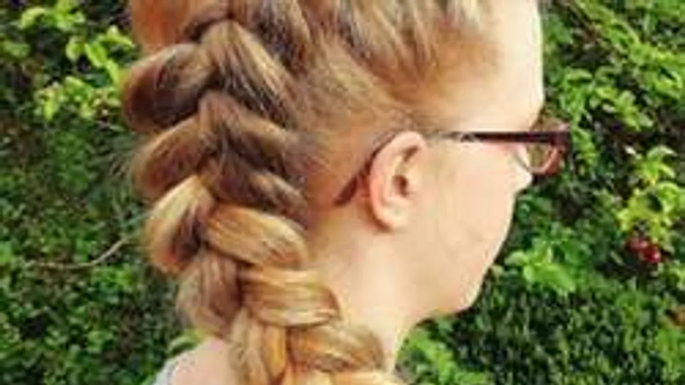 Aranyárban mérik az ukrán szőke nők haját!