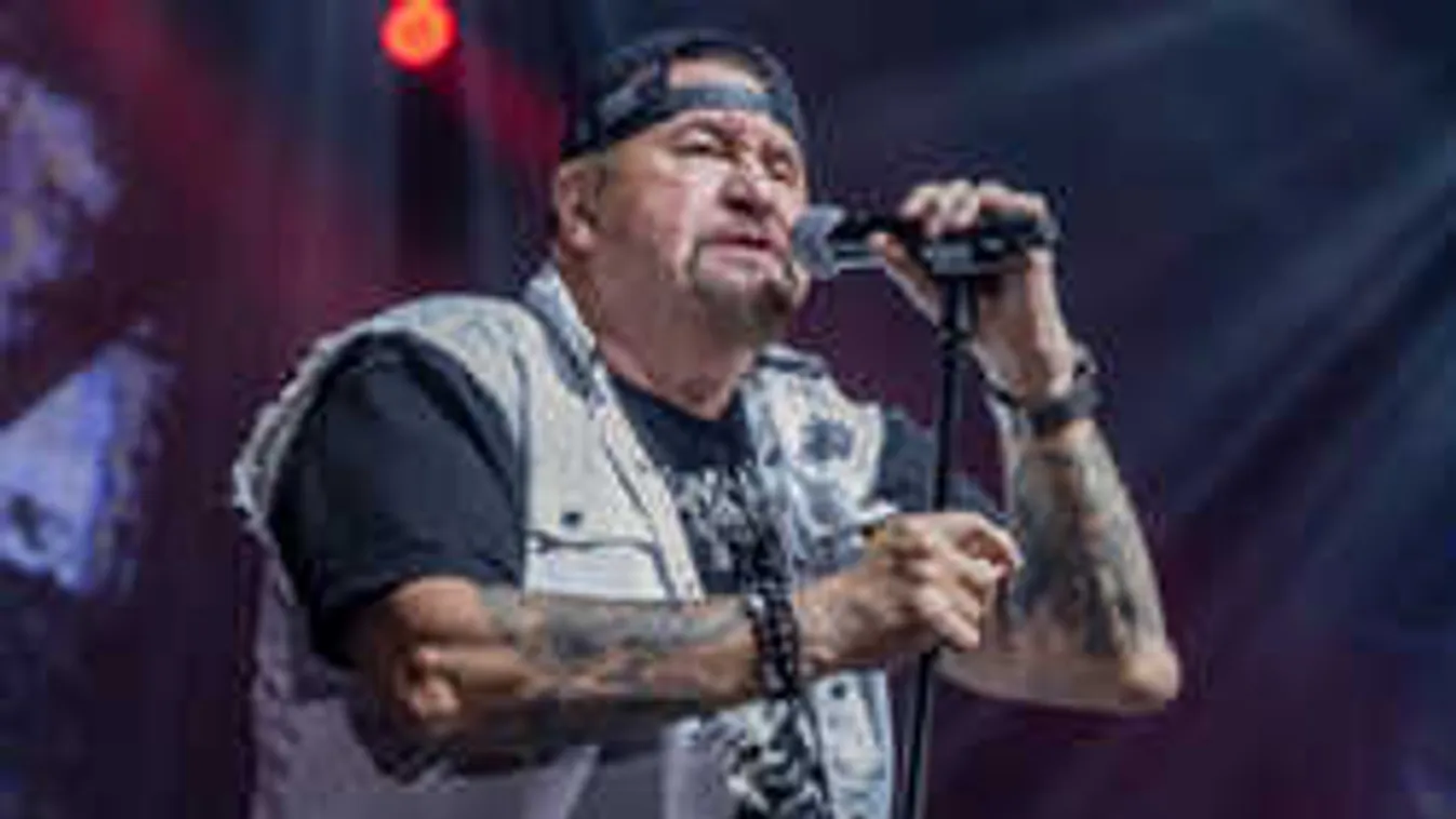 Belestünk a kulisszák mögé, így ünnepelt Deák Bill Gyula