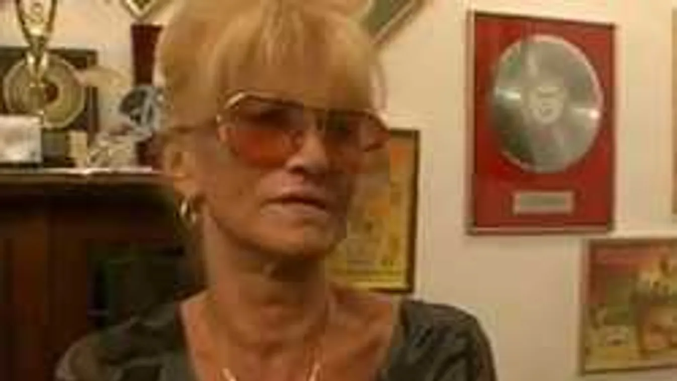 Részleteket árult el az özvegy Aradszky László temetéséről!