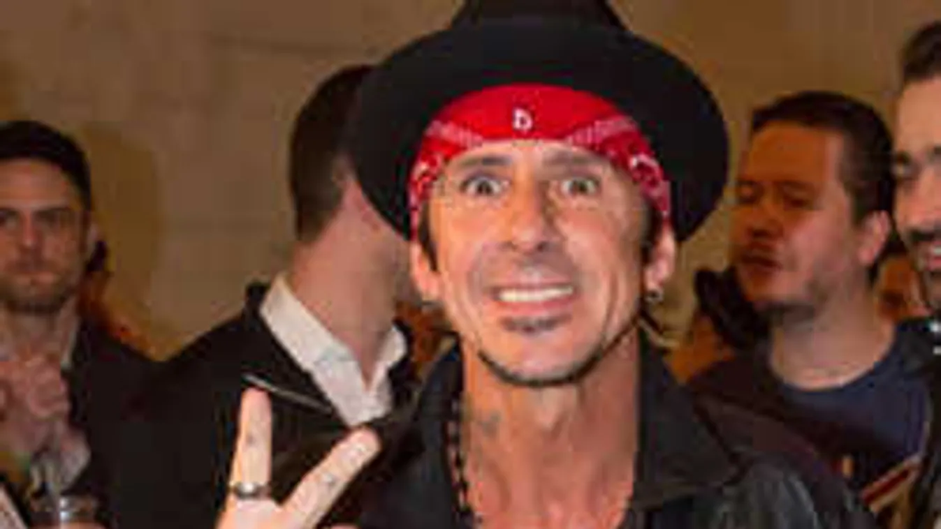 Nagy álma válik valóra a Hooligans dobosának