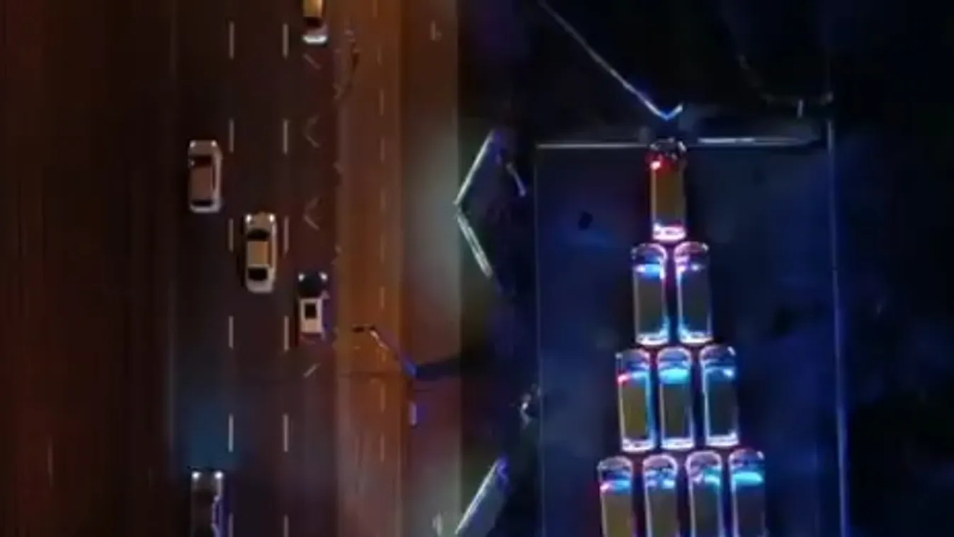 Különös karácsonyfát állított az Országos Mentőszolgálat