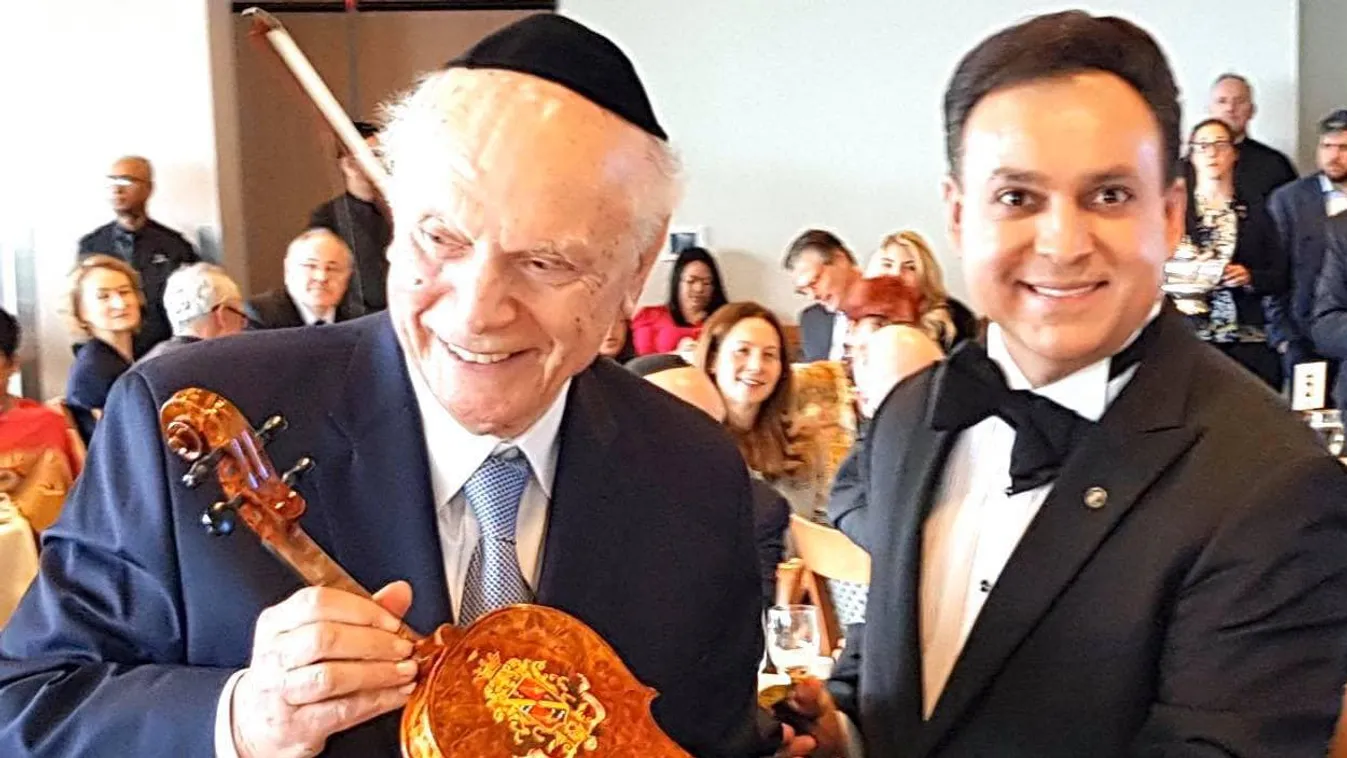 Artur Schneier főrabbi 90. születésnapja alkalmából ezt kérte Mága Zoltántól