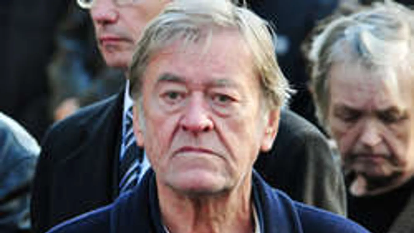 Koós János képtelen kimenni Bajor Imre sírjához!