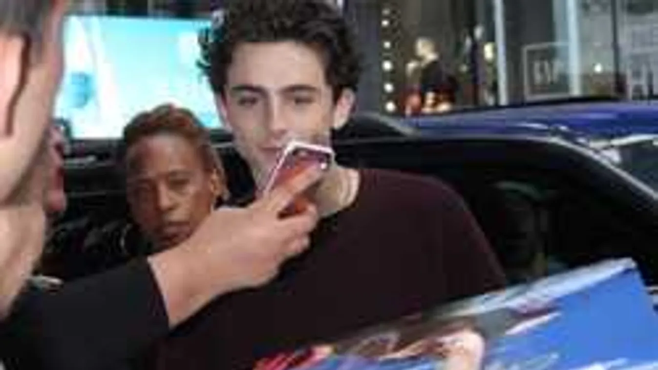 Lebukott, nem hiszed el, kit fotóztak le Budapesten!