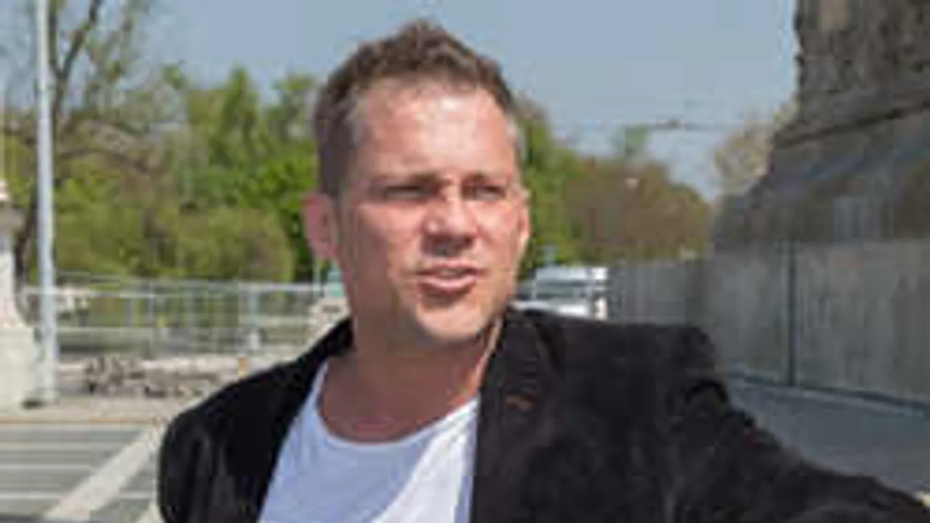 Újabb Hujber-botrány, drogot találtak nála