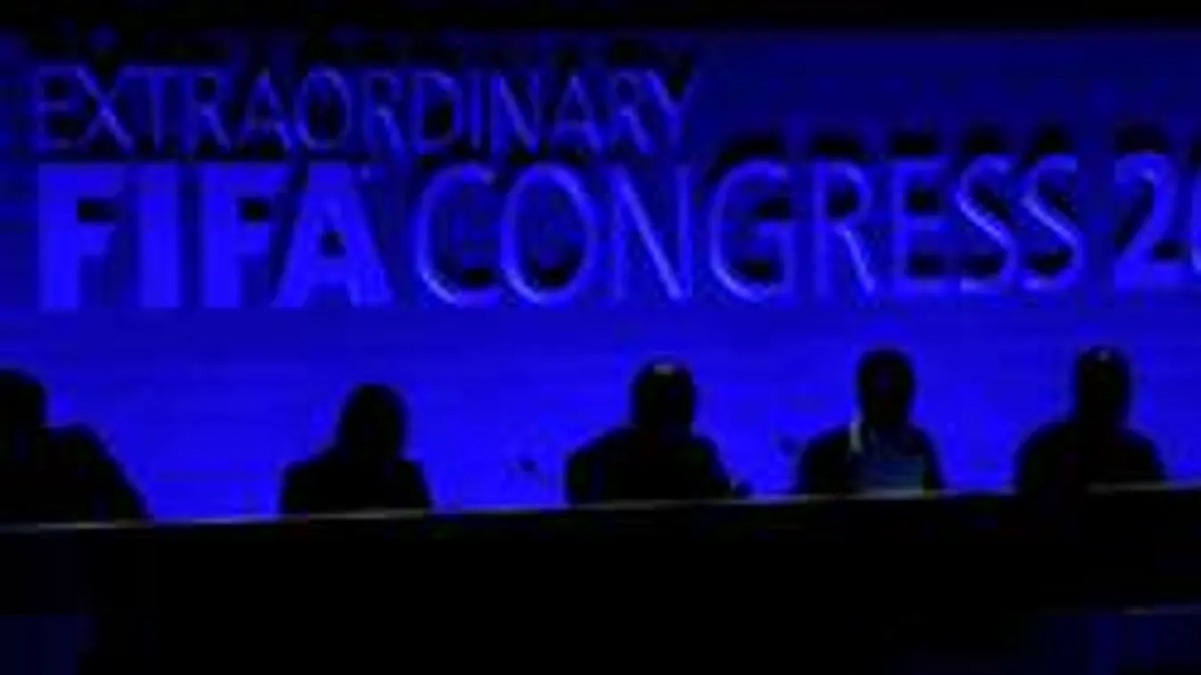 Tüntetők, trollok, horkolás: zajlik az élet a FIFA-közgyűlésen