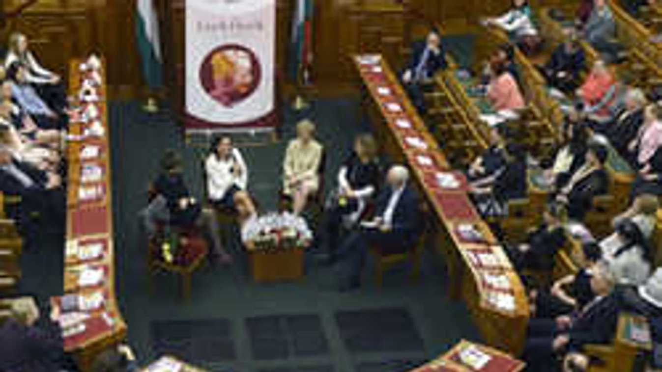 Novák Katalin: A nők kiváltsága, hogy gyermeket szülhetnek